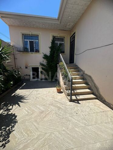 Satılır 4 otaqlı həyət evi/bağ evi 120 m², Binəqədi q., photo 1 from 16