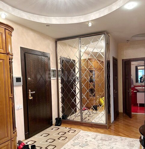 İcarəyə verilir 3 otaqlı yeni tikili 135 m², Nizami m., photo 5 from 17