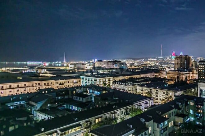 İcarəyə verilir 4 otaqlı yeni tikili 230 m², 28 May m., photo 27 from 29