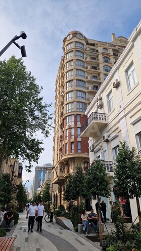 Satılır 3 otaqlı yeni tikili 185 m², Sahil m., photo 3 from 30
