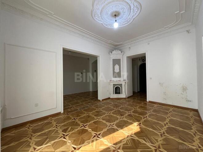 İcarəyə verilir 4 otaqlı köhnə tikili 102 m², Sahil m., photo 3 from 20