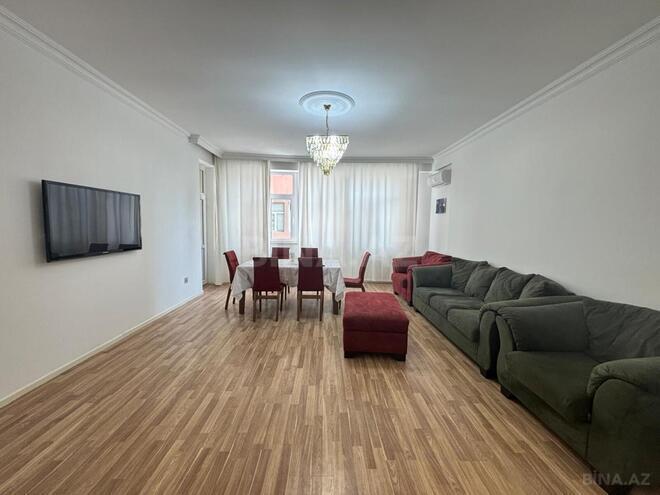 Сдаётся 3-комн. новостройка 140 м², м. Шах Исмаил Хатаи, photo 1 from 18