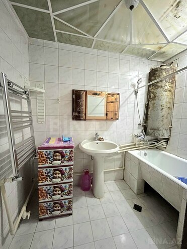 Продаётся 2-комн. вторичка 70 м², Бинагадинский р., photo 6 from 13