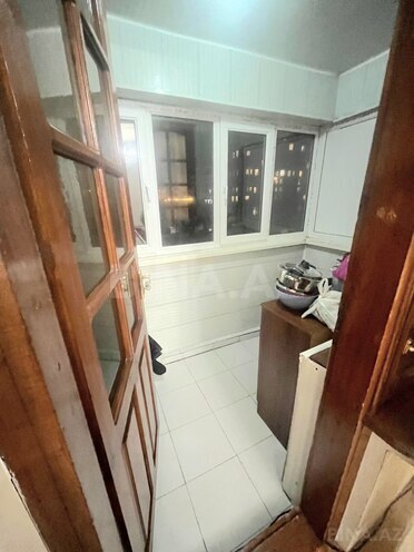 Продаётся 2-комн. вторичка 70 м², Бинагадинский р., photo 4 from 13