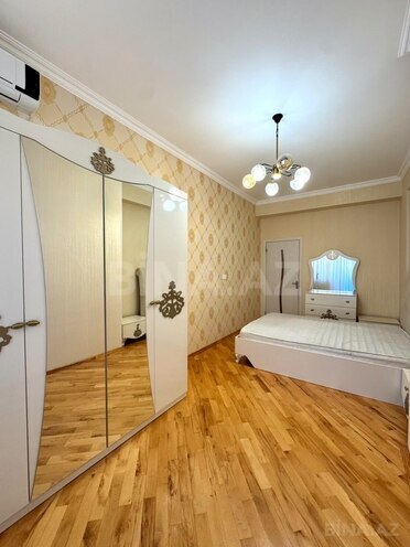 Продаётся 2-комн. новостройка 83 м², м. Кара Караев, photo 9 from 12