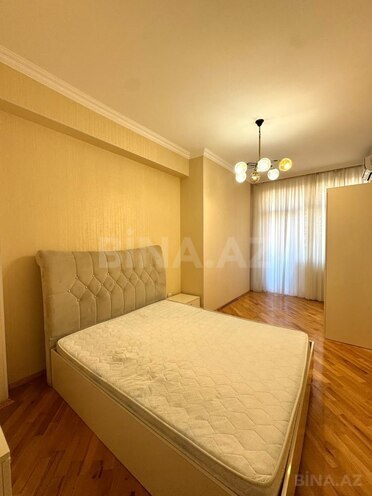 Продаётся 2-комн. новостройка 83 м², м. Кара Караев, photo 6 from 12