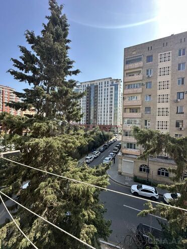 Satılır 2 otaqlı köhnə tikili 50 m², Elmlər Akademiyası m., photo 1 from 15