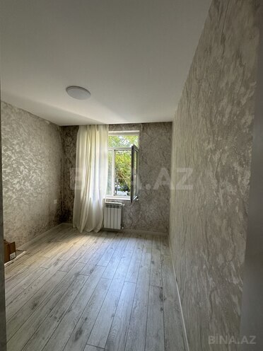 Продаётся 2-комн. вторичка 40 м², м. Элмляр Академиясы, photo 5 from 9