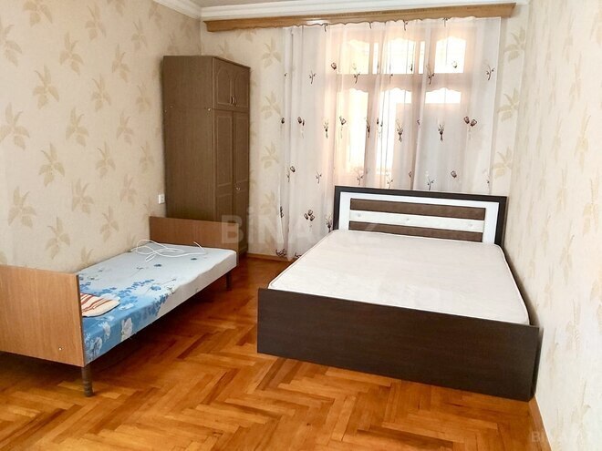 Сдаётся 3-комн. вторичка 70 м², м. Нариман Нариманов, photo 1 from 13