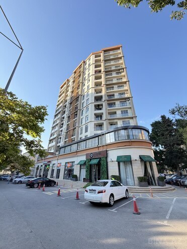 Продаётся 4-комн. новостройка 145 м², пос. Бакиханова, photo 1 from 17