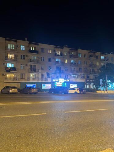 Satılır 2 otaqlı köhnə tikili 45 m², Elmlər Akademiyası m., photo 1 from 16