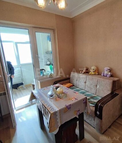 Продаётся 2-комн. вторичка 45 м², м. Иншаатчылар, photo 5 from 8