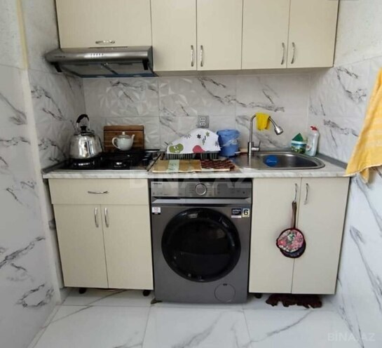 Продаётся 2-комн. вторичка 45 м², м. Иншаатчылар, photo 6 from 8