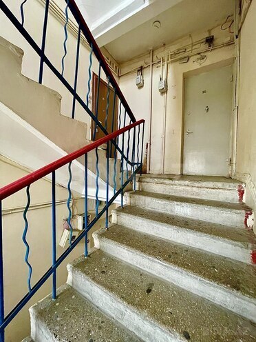 Satılır 3 otaqlı köhnə tikili 90 m², Qara Qarayev m., photo 14 from 16