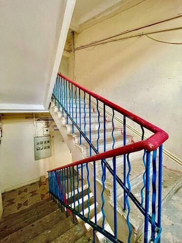 Satılır 3 otaqlı köhnə tikili 90 m², Qara Qarayev m., photo 15 from 16