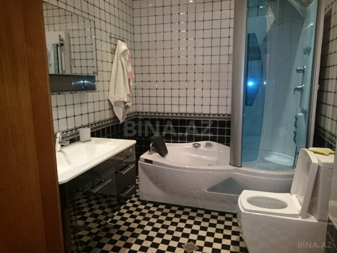 İcarəyə verilir 3 otaqlı yeni tikili 140 m², 28 May m., photo 17 from 21