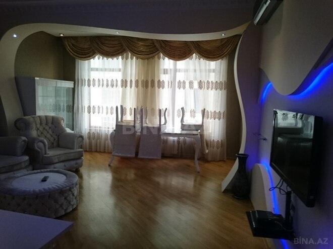 İcarəyə verilir 3 otaqlı yeni tikili 140 m², 28 May m., photo 9 from 21