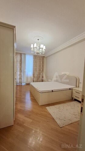Сдаётся 3-комн. новостройка 150 м², м. 8 ноября, photo 11 from 29