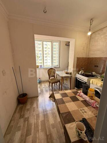 Satılır 3 otaqlı köhnə tikili 75 m², İnşaatçılar m., photo 3 from 10