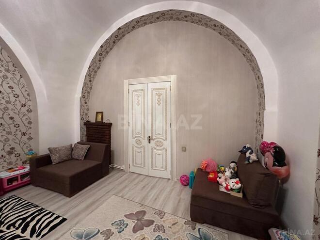 Satılır 4 otaqlı köhnə tikili 115 m², 28 May m., photo 9 from 28