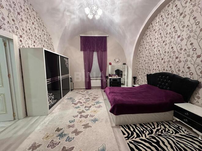 Satılır 4 otaqlı köhnə tikili 115 m², 28 May m., photo 17 from 28