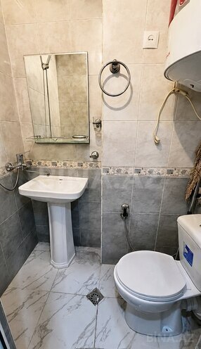 Satılır 1 otaqlı köhnə tikili 40 m², Nizami m., photo 6 from 7