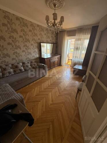 Сдаётся 3-комн. вторичка 90 м², м. Элмляр Академиясы, photo 1 from 13