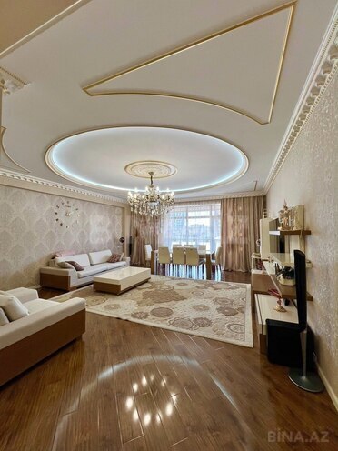 Продаётся 3-комн. новостройка 152 м², м. Элмляр Академиясы, photo 1 from 16