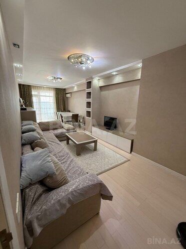 Сдаётся 3-комн. новостройка 130 м², м. Нариман Нариманов, photo 1 from 9