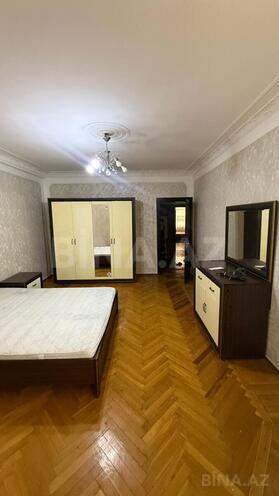 İcarəyə verilir 3 otaqlı köhnə tikili 57 m², Nizami m., photo 1 from 10
