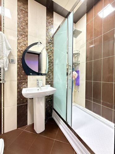 İcarəyə verilir 3 otaqlı yeni tikili 145 m², Yasamal r., photo 23 from 27