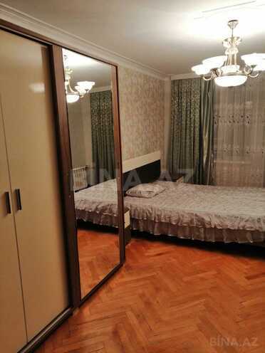Продаётся 3-комн. вторичка 70 м², м. Элмляр Академиясы, photo 3 from 18