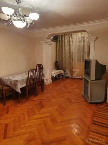 Продаётся 3-комн. вторичка 70 м², м. Элмляр Академиясы, photo 8 from 18