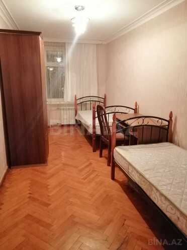 Продаётся 3-комн. вторичка 70 м², м. Элмляр Академиясы, photo 13 from 18