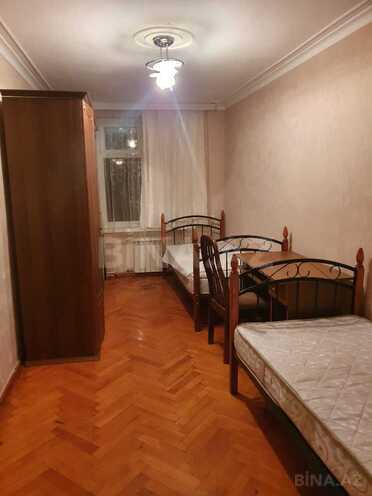 Продаётся 3-комн. вторичка 70 м², м. Элмляр Академиясы, photo 10 from 18