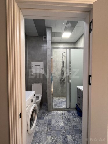 Satılır 2 otaqlı köhnə tikili 65 m², İnşaatçılar m., photo 16 from 17