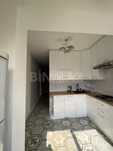 Satılır 2 otaqlı köhnə tikili 65 m², İnşaatçılar m., photo 13 from 17