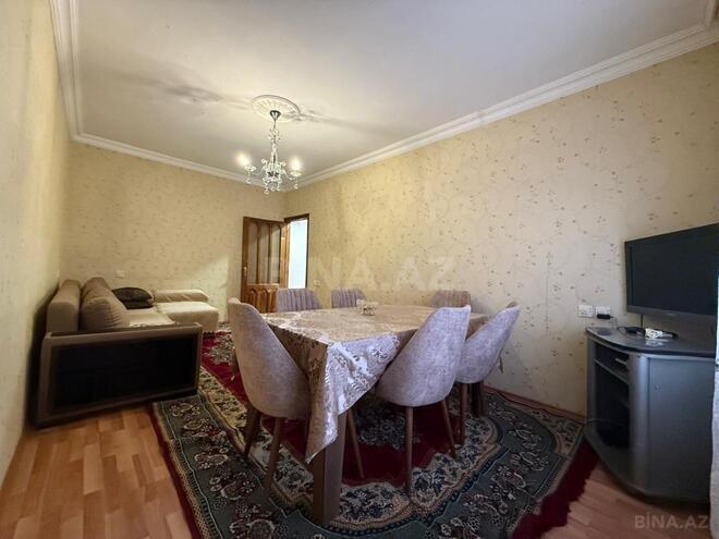 Сдаётся 2-комн. вторичка 70 м², Насиминский  р., photo 4 from 12