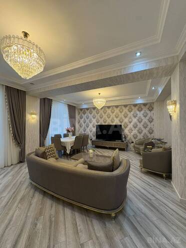 Satılır 4 otaqlı yeni tikili 187 m², Ağ şəhər q., photo 1 from 20