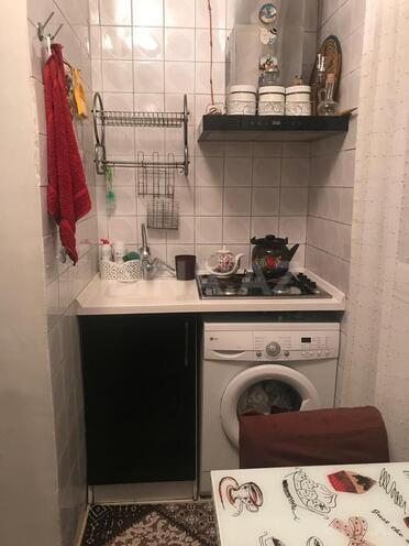 İcarəyə verilir 2 otaqlı köhnə tikili 2 m², Massiv D q., photo 4 from 9