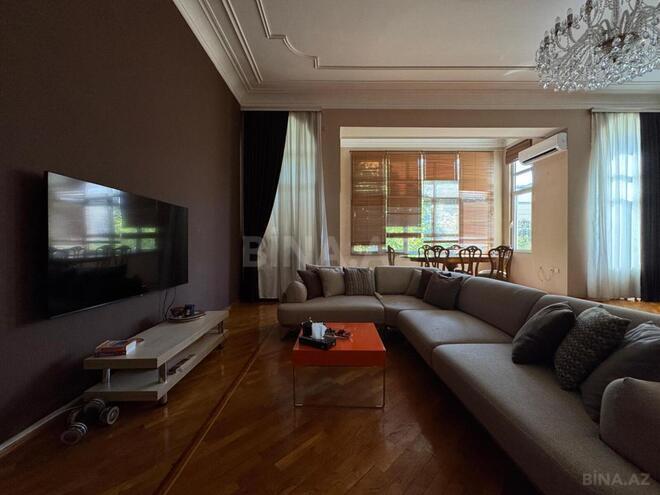 Satılır 4 otaqlı köhnə tikili 200 m², Bayıl q., photo 4 from 24