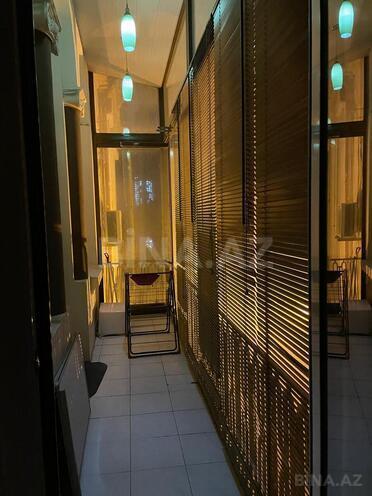 Satılır 4 otaqlı köhnə tikili 200 m², Bayıl q., photo 17 from 24