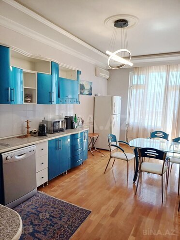 İcarəyə verilir 4 otaqlı yeni tikili 220 m², 28 May m., photo 4 from 20