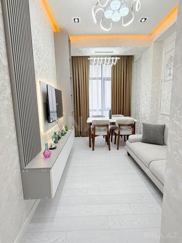 Продаётся 2-комн. новостройка 40 м², м. Кара Караев, photo 4 from 12