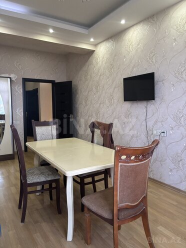 Сдаётся 2-комн. новостройка 75 м², м. Нефтчиляр, photo 1 from 16