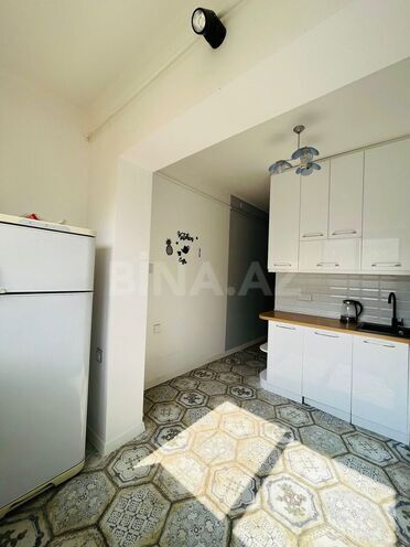 Satılır 2 otaqlı köhnə tikili 65 m², İnşaatçılar m., photo 9 from 16