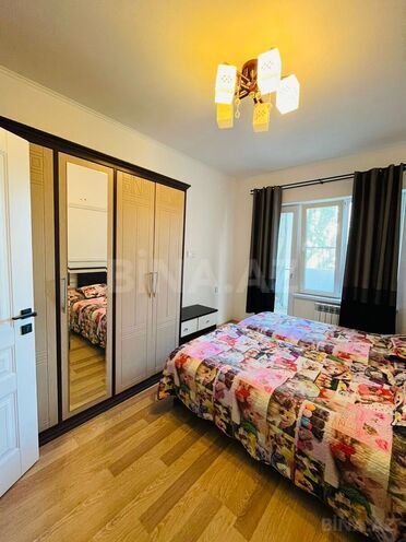 Satılır 2 otaqlı köhnə tikili 65 m², İnşaatçılar m., photo 5 from 16