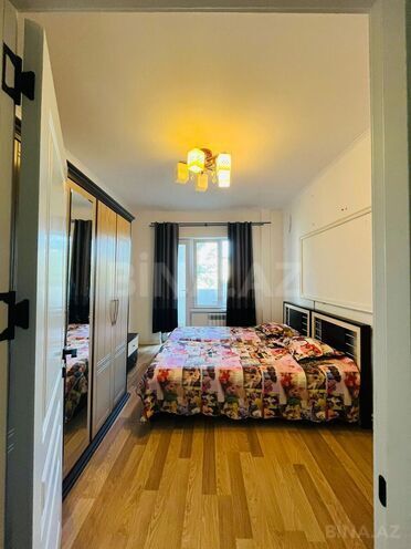 Satılır 2 otaqlı köhnə tikili 65 m², İnşaatçılar m., photo 4 from 16