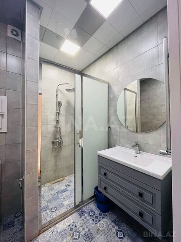 Satılır 2 otaqlı köhnə tikili 65 m², İnşaatçılar m., photo 13 from 16