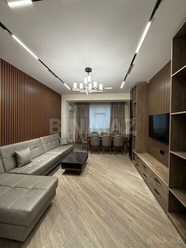Сдаётся 3-комн. новостройка 108 м², м. 8 ноября, photo 1 from 16